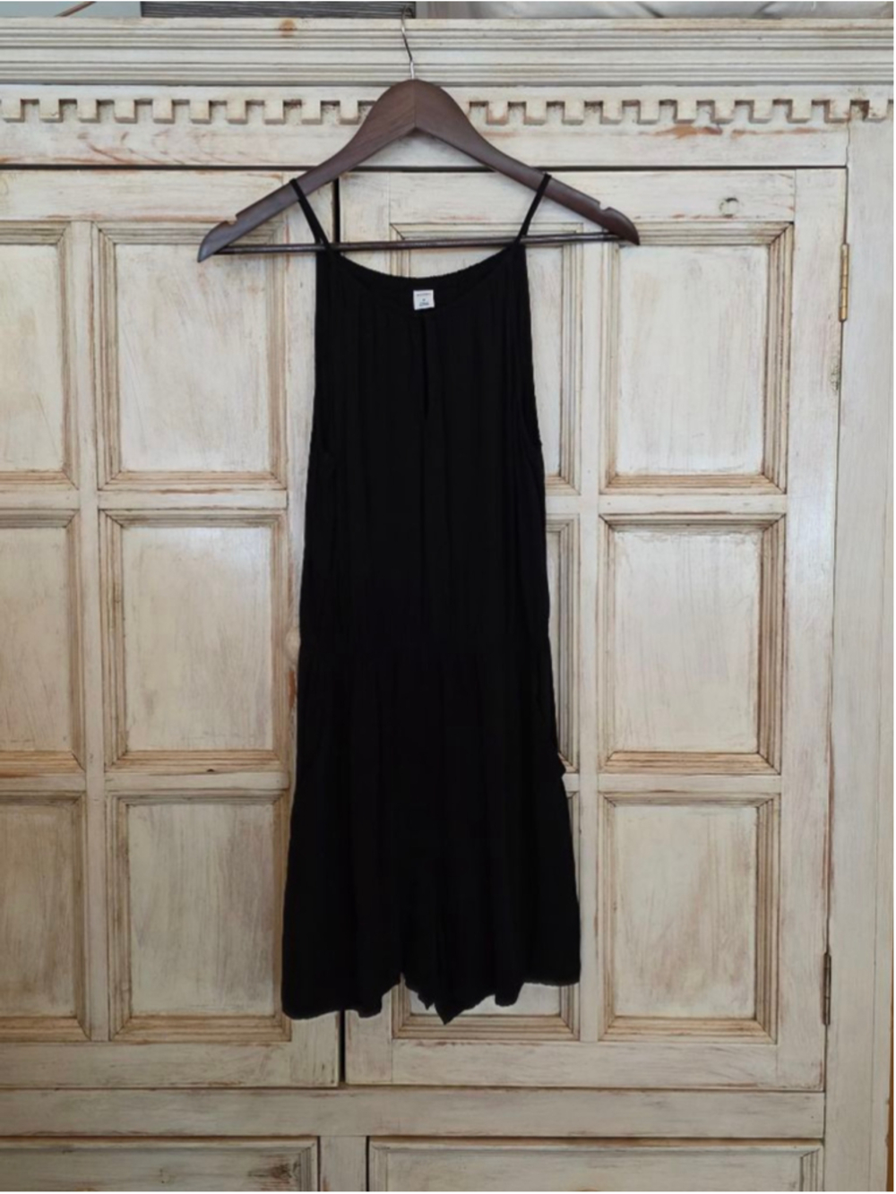 Women's Old Navy Black Sleeveless Romper M